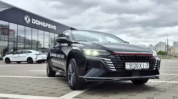 مقایسه بهترین سدان‌ های چینی؛ فونیکس آریزو 8 و جک J4