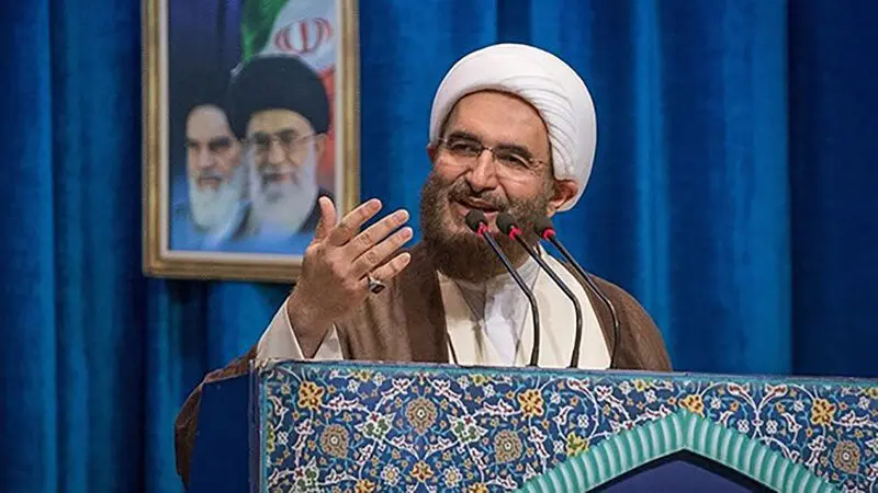 نماز عید سعید قربان به امامت حجت‌الاسلام محمدجواد حاج‌علی‌اکبری امام جمعه موقت تهران در مصلی امام خمینی (ره) اقامه شد.
