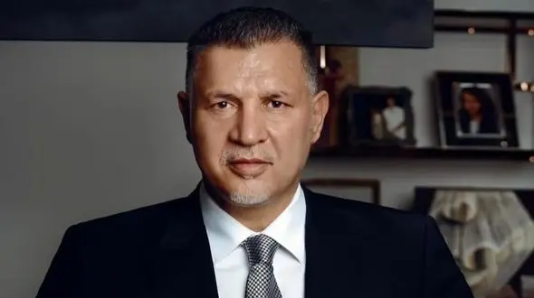 فیلم/ علی دایی: مردم از من خواسته هایی دارن که در حد توانم نیست ؛ اگه کل زندگیمو هم بفروشم برای 2 روزشون کافی نیست ؛ من یه نفر آدمم ؛ خونه من 2000 متر نیست و 418 متره