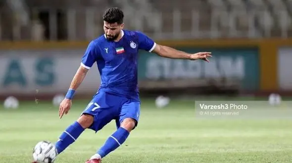 پشت پرده عجیب خط خوردن نام مدافع استقلال از ترکیب اصلی / تصور عجیب نکونام از لو رفتن ترکیب! / اختصاصی