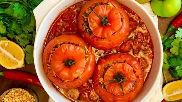 دلمه گوجه فرنگی مجلسی چگونه پخته می شود؟