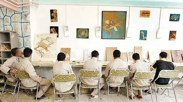 کودکانی که نمی خواهند پس از آزادی از کانون به شکنجه گاه پدر بازکردند