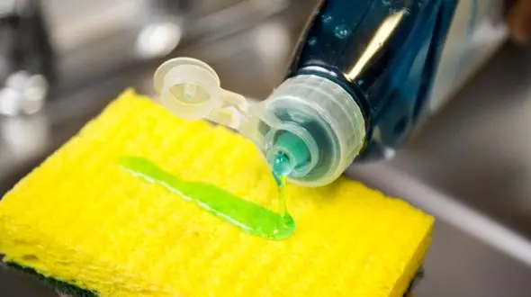 استفاده از مایع ظرفشویی در این موارد ممنوع!