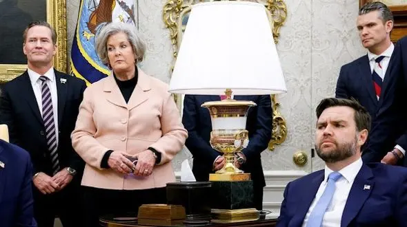 این 3 نفر در کاخ سفید مانع جنگ با ایران هستند