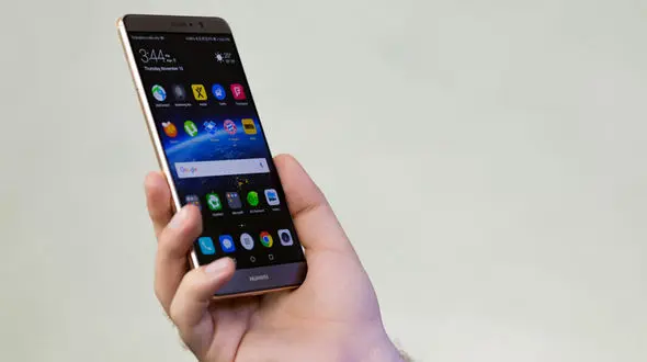 عرضه هواوی میت 10 با نمایشگر بدون حاشیه 