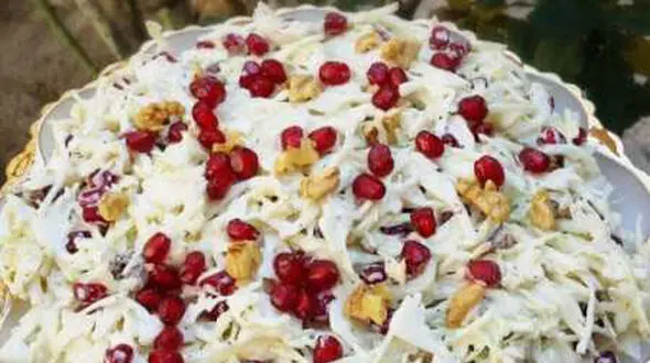 طرز تهیه سالاد قرمز رنگی که لاغرتان می کند