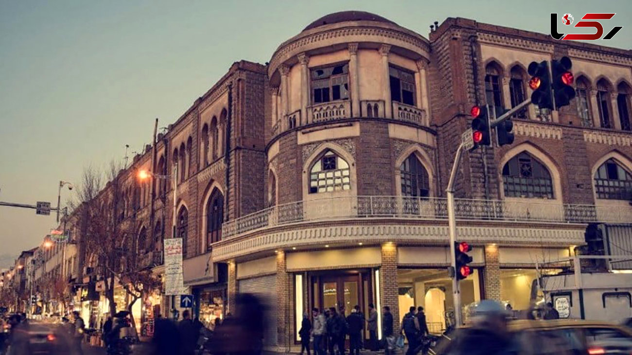 عکس قدیمی از کافه ای در لاله زار تهران / مبهوت معماری آن می شوید !