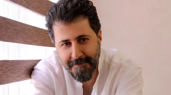 بیوگرافی هومن حاجی‌عبداللهی بازیگر نقش رحمت امینی در سریال پایتخت7+عکس های شخصی