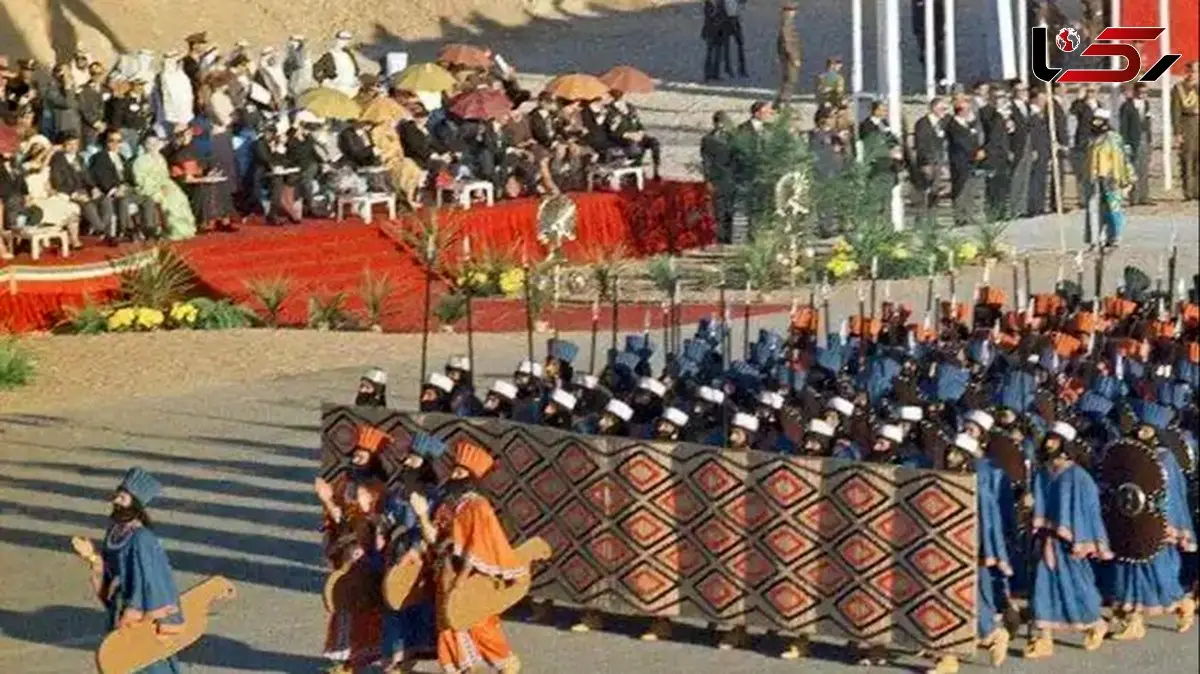 نگاهی به اولین ویدئوی هوایی از تجمل بی‌پایان چادرهای جشن‌های 2500 ساله در تخت جمشید/ روایتی از پرهزینه‌ترین و پر زرق‌ و برق‌ترین مراسم تاریخ ایران در مهرماه 1350