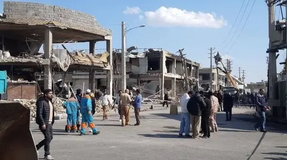 حمله آمریکا و اسرائیل به مجتمع صنفی و صنعتی شیخ آباد + عکس