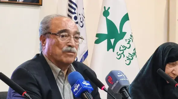 

اگر مدیر آموزش و پرورش خواست به مرخصی دائمی برود اسم مدرسه خیر ساز را تغییر دهد! + فیلم