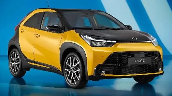 بررسی تخصصی تویوتا آیگو X مدل 2025: نسخه GR اسپرت با موتور هیبرید