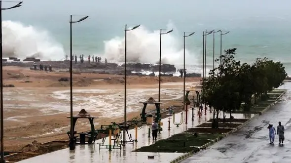 طوفان شاهین خانه های کپری را با خود برد / سیستان و بلوچستان یک سوله بحران ندارد 