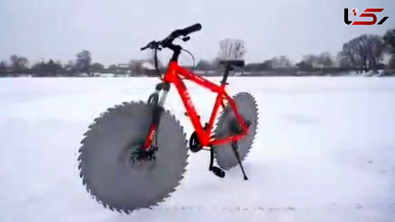دوچرخه سواری روی برف و یخ + فیلم