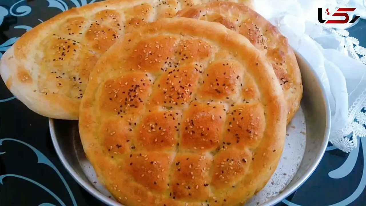 فیلم / طرز تهیه نان شیرمال خانگی نرم و خوش‌عطر