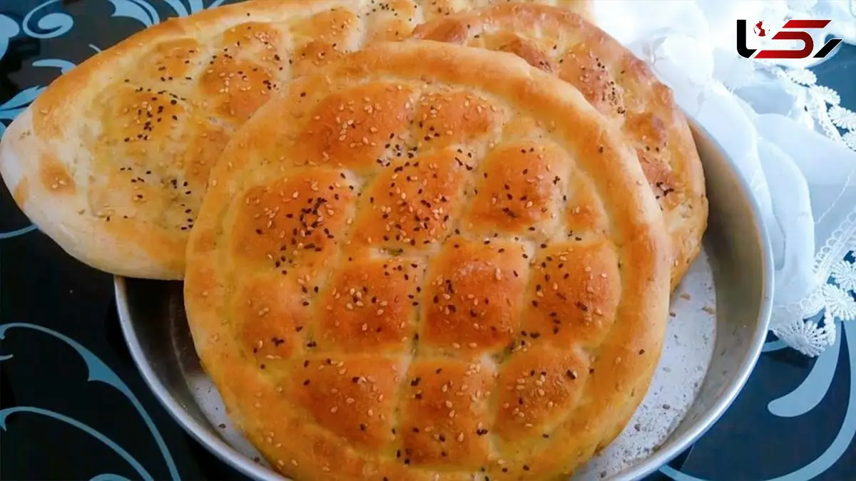 فیلم / طرز تهیه نان شیرمال خانگی نرم و خوش‌عطر