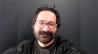 ماجرای توئیت کتاب فروش باغ کتاب برای تصمیم به مرگش ! / کامران محمد خانی هستم حضورم دیگر مفید نیست ! + تصویر توئیت