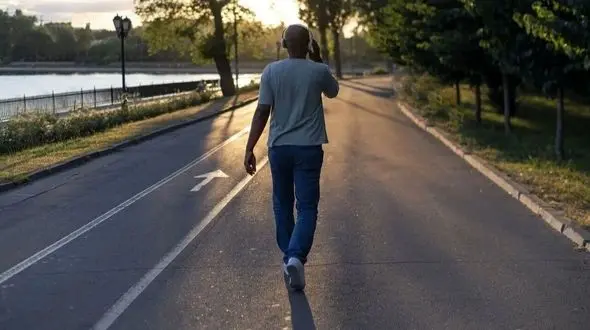 4 هزار قدم پیاده‌روی در هفته؛ معجزه‌ ای برای بدن شما