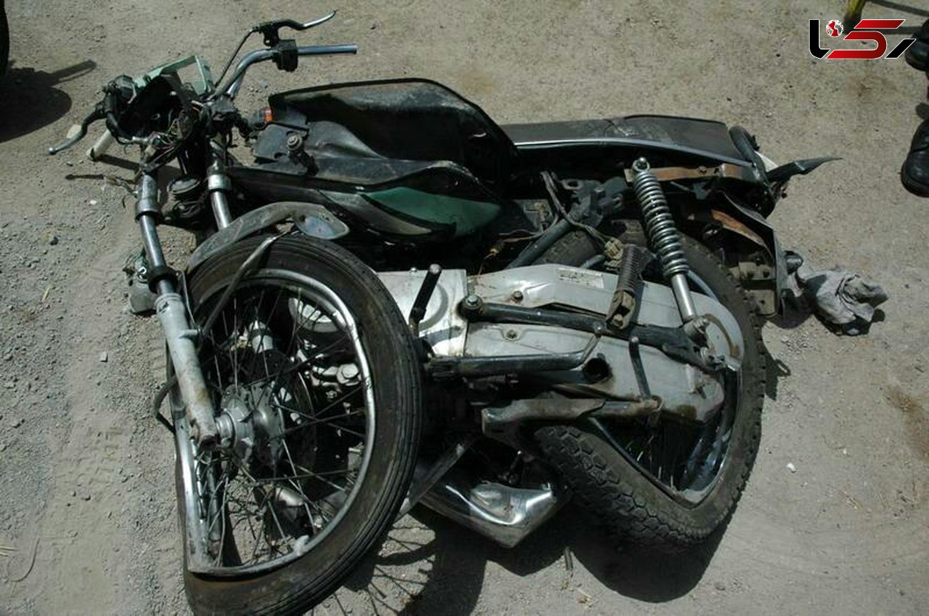 برخورد مرگبار موتورسیکلت و پژو در جنوب سیستان و بلوچستان + عکس 