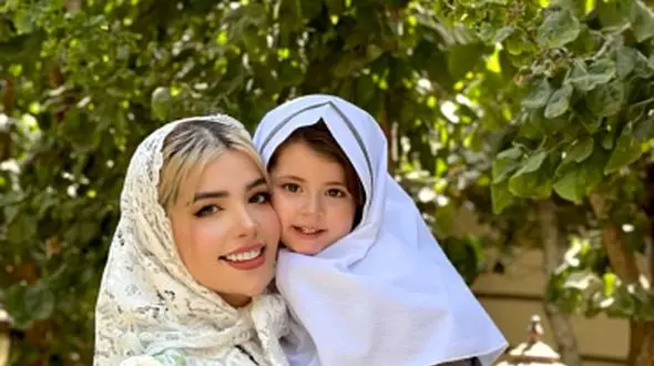 فیلم /  مهران مدیری دنبال این خانم بلاگر زیبا بود / سیما افضلی:در دوران نامزدی ام باردار شدم .../  پیشنهاد بازی مقابل مهران مدیری را رد کردم!