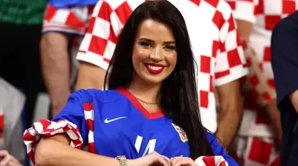 افشاگر مدل کروات جنجالی جام جهانی از پیام خصوصی بازیکنان!