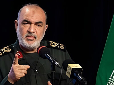 اولین عکس از پیکر شهید سردار سلامی / گریه های خانواده اش با دیدن چهره سردار 