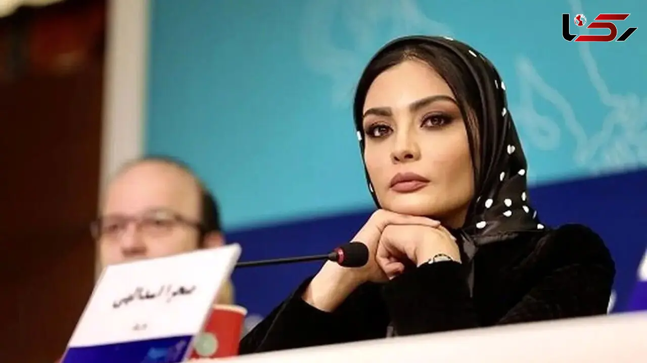 صحرا اسداللهی با این استایل از اصفهان آغاز ۱۴۰۴ را تبریک گفت