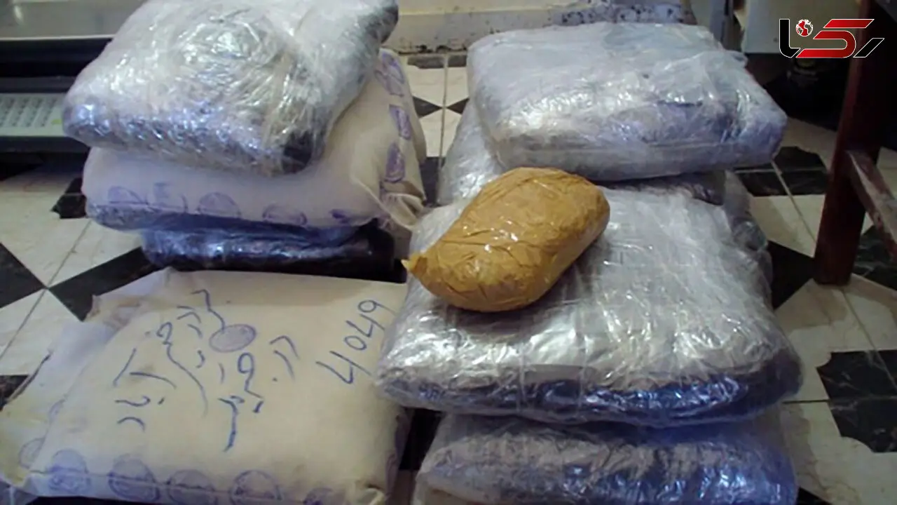 ­قاچاقچیان مواد مخدر شیشه در فرودگاه بندرعباس زمین‌گیر شدند
