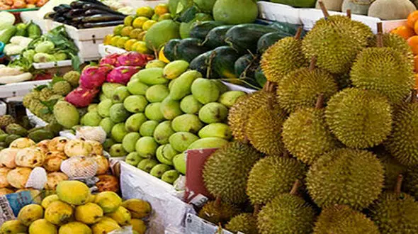 کشف محموله 450میلیاردی میوه احتکار شده در اصفهان