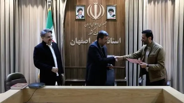 انعقاد تفاهم نامه «ورزش الکترونیک» در اصفهان/ بازی رایانه ای ورزش محسوب می‌شود؟ 