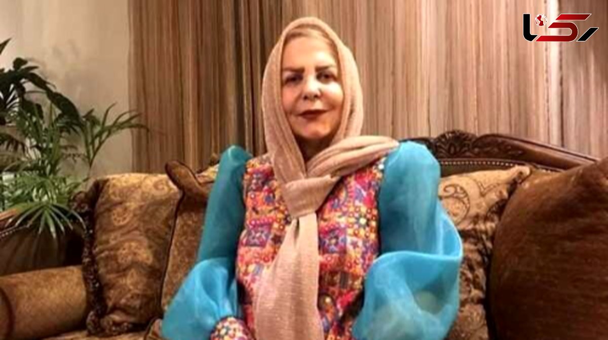 نگاهی به خونه زندگی تلفیقی پوراندخت مهیمن بازیگر آذربایجانی کشورمان/ مبلمان سلطنتی یک طرف و کاناپه های راحتی در سمت دیگر، دیوار نما سنگی، کفپوش طرح ورساچه و...