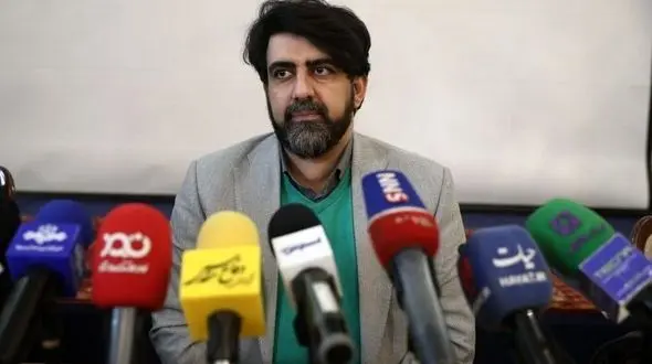   اتوبوس‌های برقی دو ماه آینده به ایستگاه آخر می رسند/ اعلام جرم علیه شهرداری تهران در ماجرای انتقال پسماند از مازندران اتفاق تلخی است