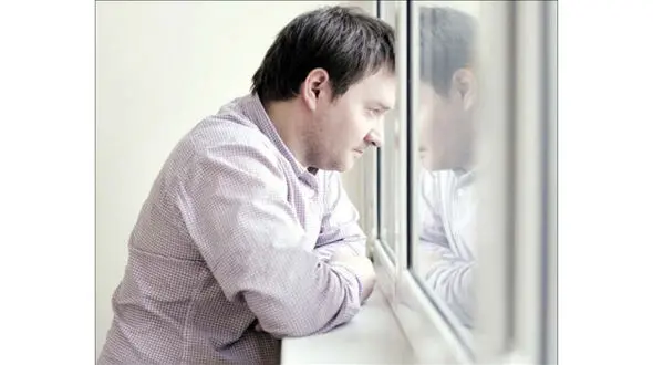 علامت جسمی و روحی افسردگی مالیخولیایی را بهتر بشناسید