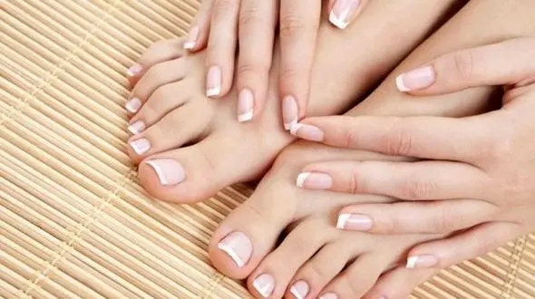 زیبایی ناخن های دست با آب پنیر+دستور تهیه این ماسک خانگی
