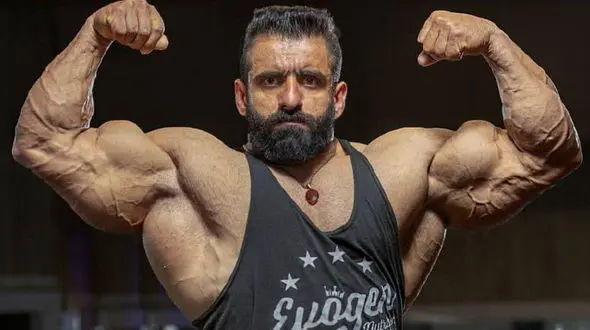 فیلم حرف های جنجالی هادی چوپان در صدا و سیما / همه می توانند رئیس جمهور شوند اما قهرمان ورزشی نه!