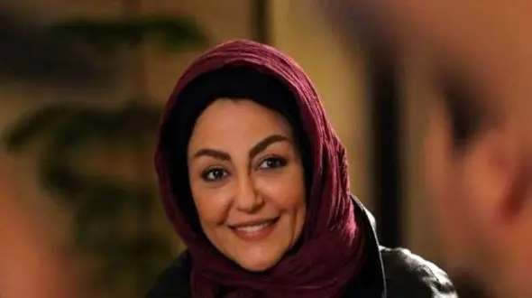 پوشش متفاوت و ساده شقایق فراهانی بازیگر نمایش عاشقانه ها در کانادا