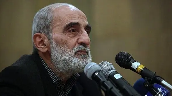 شریعتمداری از پزشکیان قدردانی کرد