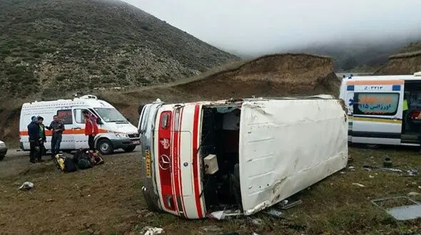 واژگونی هولناک مینی بوس با 20 مسافر در جاده ورامین + جزییات
