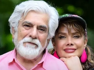 حضور بازیگران در کافه کتاب حسین پاکدل و عاطفه رضوی/ از حضور مهدی پاکدل گرفته تا اردشیر رستمی و شادروان پرویز پور حسینی