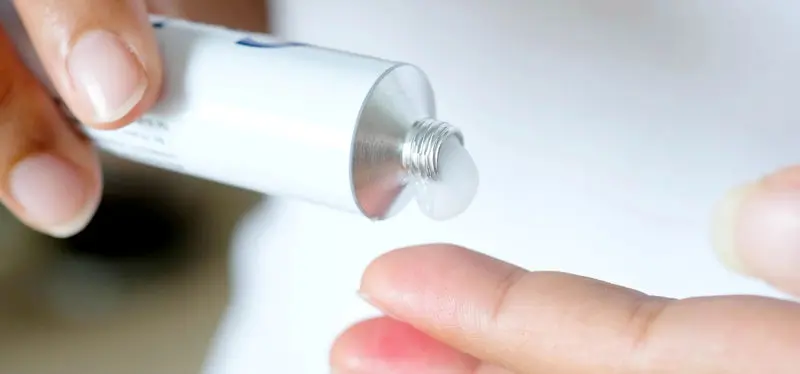 پماد تتراسایکلین برای چیست