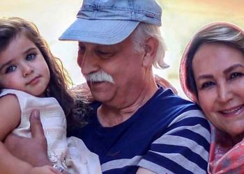 عکس خانوادگی دو عروس محمود پاک نیت اربابِ سریال پس از باران و نوه های شیرین تر از قندش+عکس