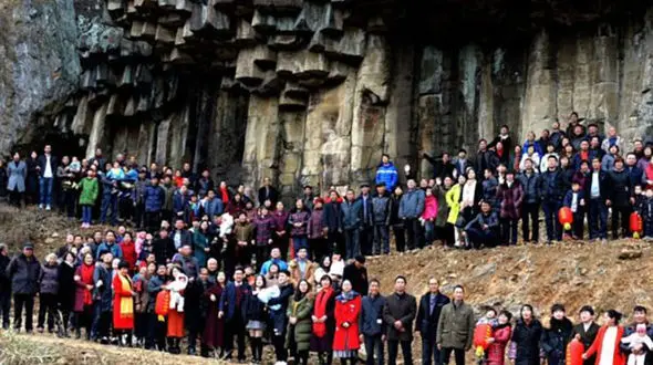 عکسی عجیب از بزرگترین خانواده دنیا+ عکس