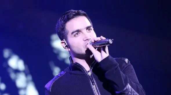 فیلم آواز احساسی/نشکن دلمو محسن یگانه کنسرتو به هق هق انداخته 