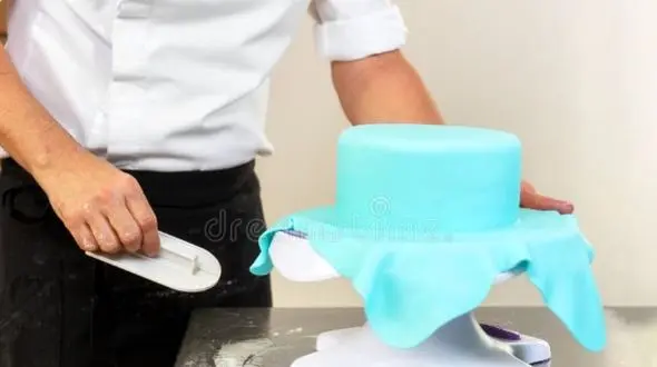 خلاقیت حماسه ساز اوستا قنّاد در طراحی  کیک برای « پلیس‌ها » +عکس ها / چقدر جذابند کیک ها