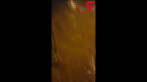 فیلمی تکاندهنده از خیابان‌های ایذه که به زیر آب رفت !