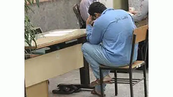 زنم با پسر همسایه خلوت کرده بود که وارد اتاق شدم و صحنه .... + گفتگو