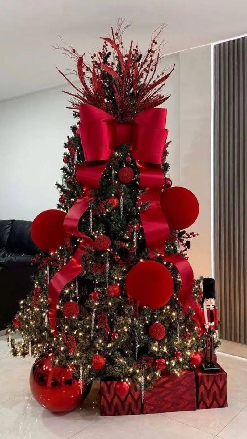 ایده درخت کریسمس | ۳۰ ایده تزیین درخت کریسمس از ساده تا لوکس و عروس پسند با مدل های جادویی و خیره کننده ترند ۲۰۲۶!