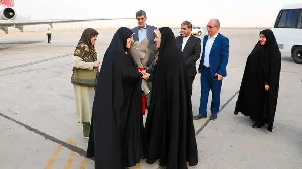  ورود معاون رئیس‌جمهور در امور زنان و خانواده به یزد/ ادای احترام به سومین شهید محراب 