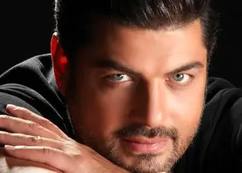 عکس/ یکی از خوشگل ترین دختران ایرانی فرزند سام درخشانی / با موهای بلوند و چشم های آبی