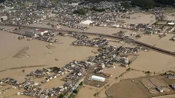 سیل در ژاپن همچنان قربانی می‌گیرد/افزایش شمار تلفات به ۱۷۹ نفر+تصاویر 